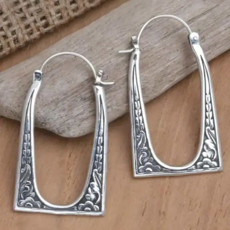 Vintage Craftsman Carved Floral Embossed Hoop Earrings, Lightweight Chunky Hoops Earring, Boho Style Earrings for Women, Bohemian Earrings, Fashion Jewelry for Party, Daily Decor, Fashionable Earrings