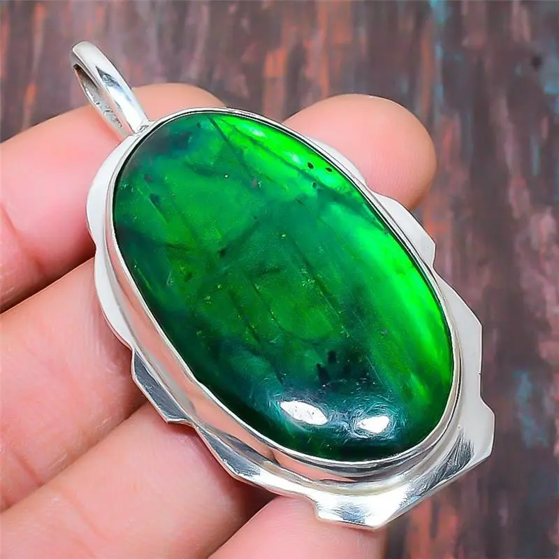 Green Labradorite Gemstone Handmade 925 Sterling Silver Artisian Jewelry Pendant