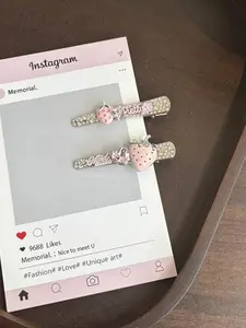 Korean version new exquisite heart-shaped rhinestone strawberry hair clip, sweet and trendy cool girl bangs side clip duckbill hair accessory, Super Cute Clips