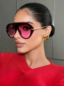Large Frame Retro Sunglasses, Vintage Style Women's Eyewear, Unique Streetwear Shades, Fashionable Ladies Glasses for All Seasons