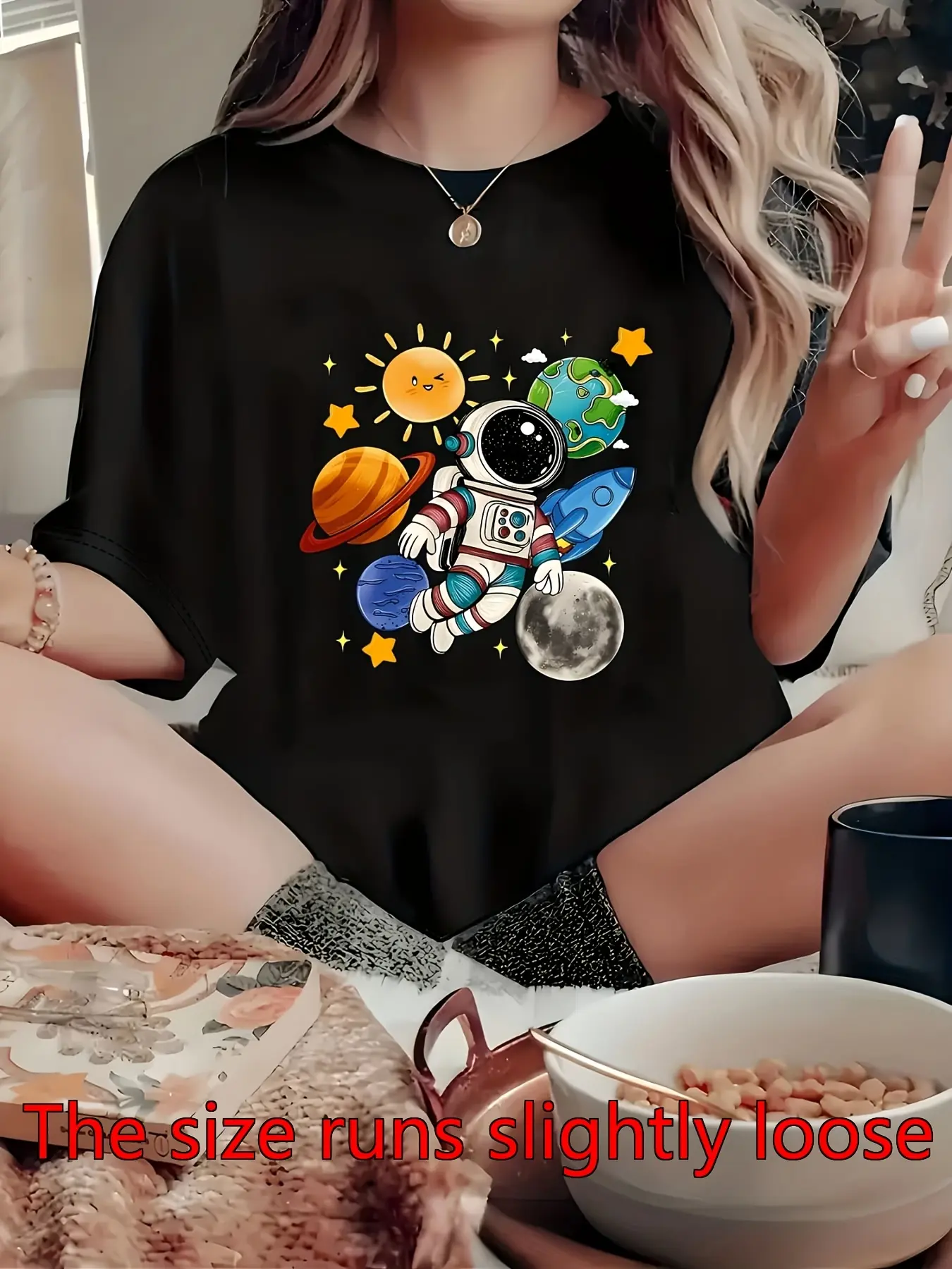 Women'S Astronaut & Planet Print Casual T-Shirt| Black Geometric Space Design, Soft Crew Neck Short Sleeve, Breathable Fabric, Moderate Stretch for All-Season Comfort, Machine Washable