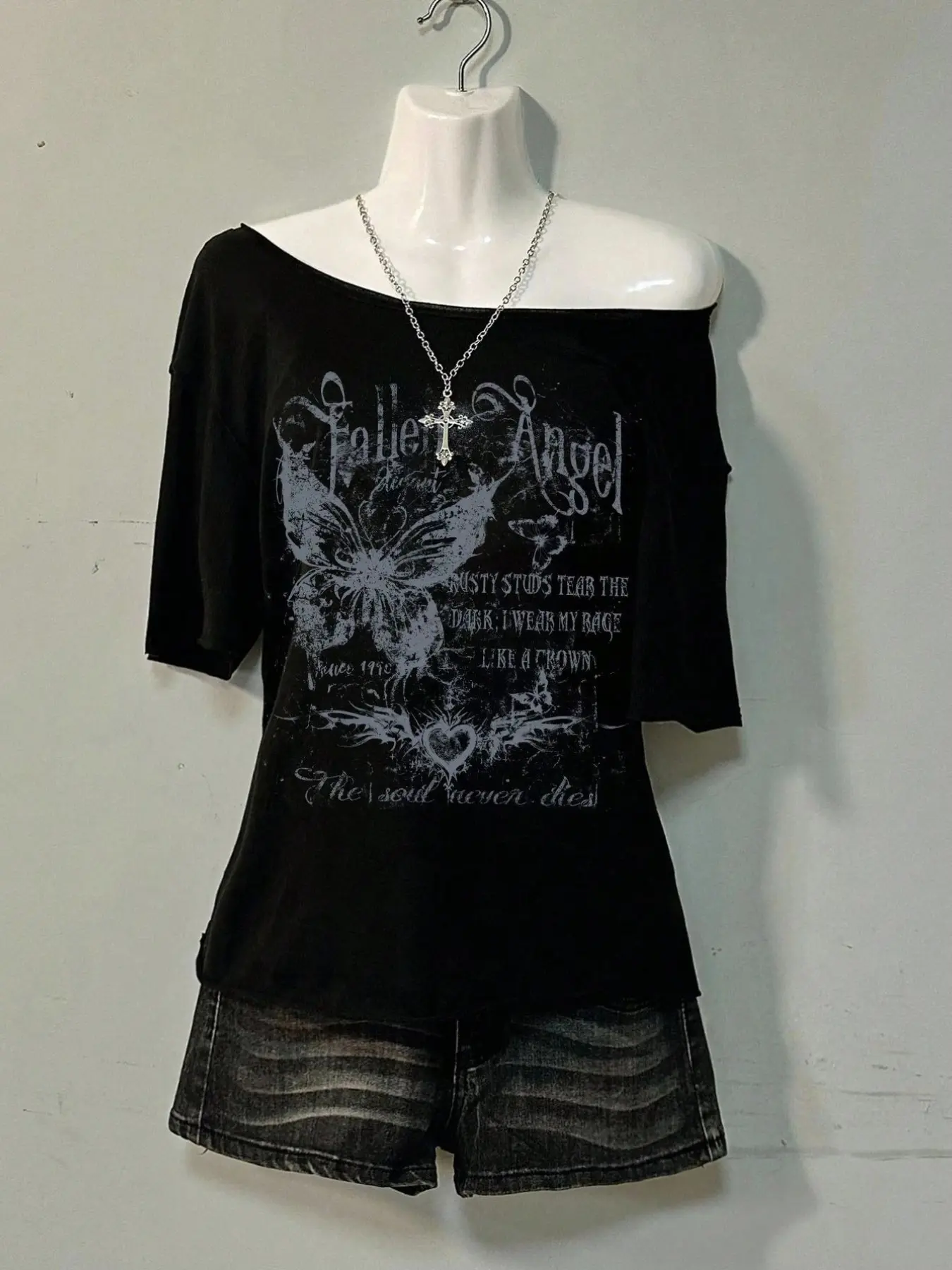 Viral Alt TikTok Y2K Goth Off-Shoulder Graphic T-Shirt, Fallen Angel Butterfly, Floral Print Soft Cotton Streetwear Tee, E-Girl E-Boy Dark Aesthetic Casual Daily Summer Top, Retro Grunge Edgy Comfort Oversized Shirt, Boho Floral Tee, Casual Everyday Tee