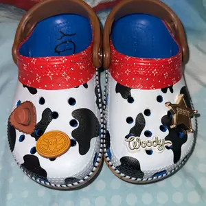 Crocs Kids' Disney and Pixar's Toy Story Classic Clogs, Buzz Lightyear, Sheriff Woody and Aliens Shoes