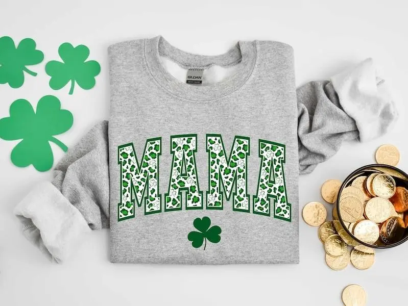 Mama Shamrock Sweatshirt, St. Patricks Day Sweatshirt for Mama, Irish Mom Sweatshirt, Lucky Mama Sweatshirt,St. Patrick's Day Gift,Mama Gift