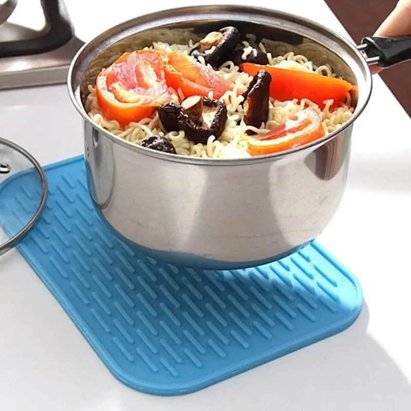 Heat Resistant Pot Mat, 1 Count Multifunctional Non-slip Placemat for Pan Bowl Dish, Portable Kitchen Tableware Supplies for Home Countertop Table