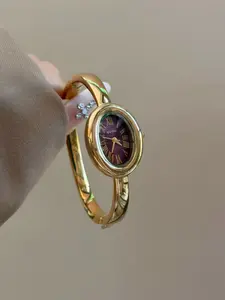 Women's Elegant Quartz Watch, Oval Analog Dial, Alloy Case, Mineral Glass, Buckle Closure, Fashionable Commuter Accessory