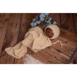 SET Smooth Mohair Bonnet and Wrap - Beige