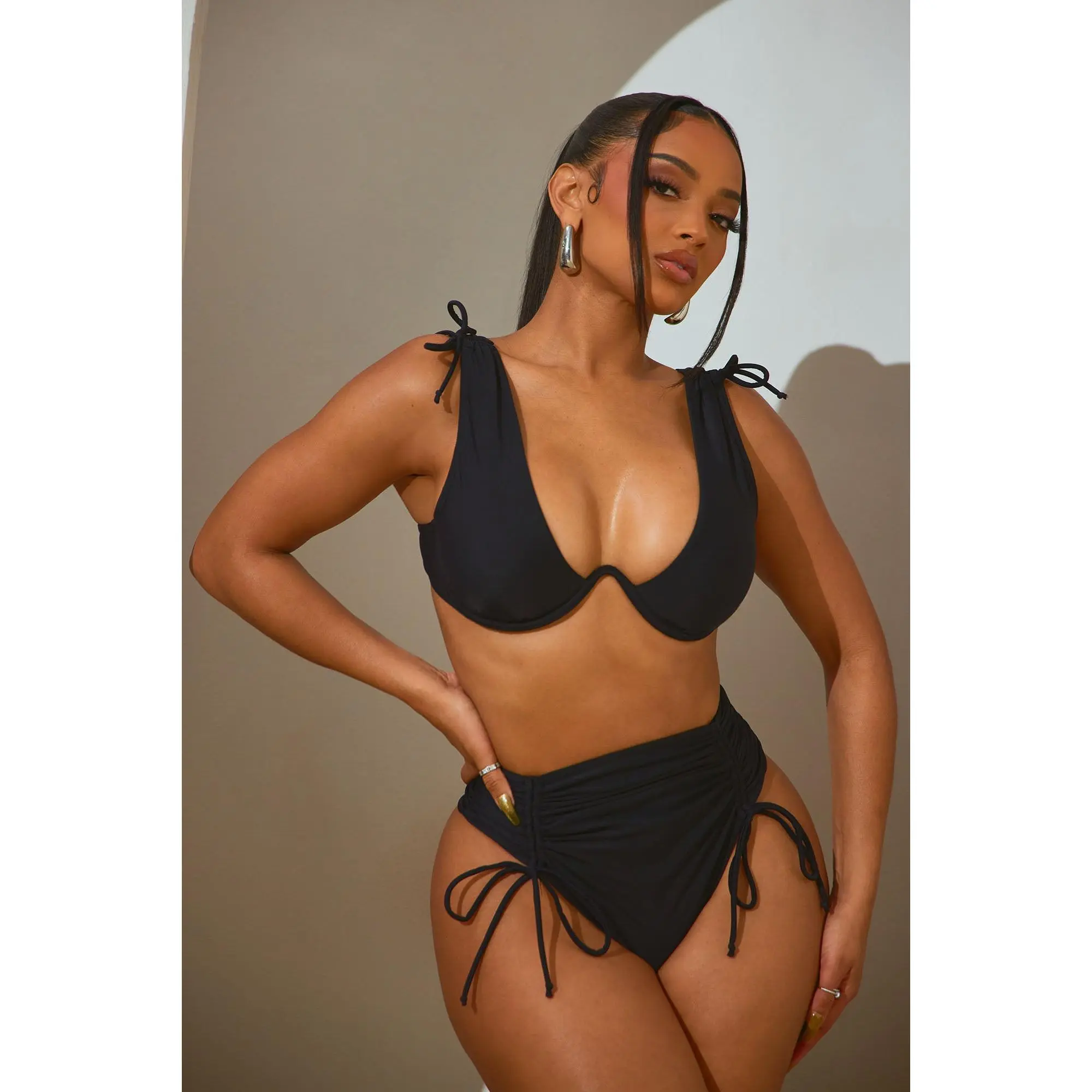 Gia Underwire 2 Piece Bikini - Black Gia Underwire 2 Piece Bikini - Black