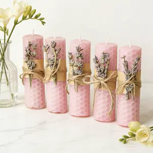 5Pcs Lavender Scented Pink Beeswax Candles, 10cm*3.5cm Hand-Rolled Honeycomb Pillar Candles, Decorative Candle Sticks for Wedding, Party, Dinner & Home Decor, Romantic Atmosphere Gift