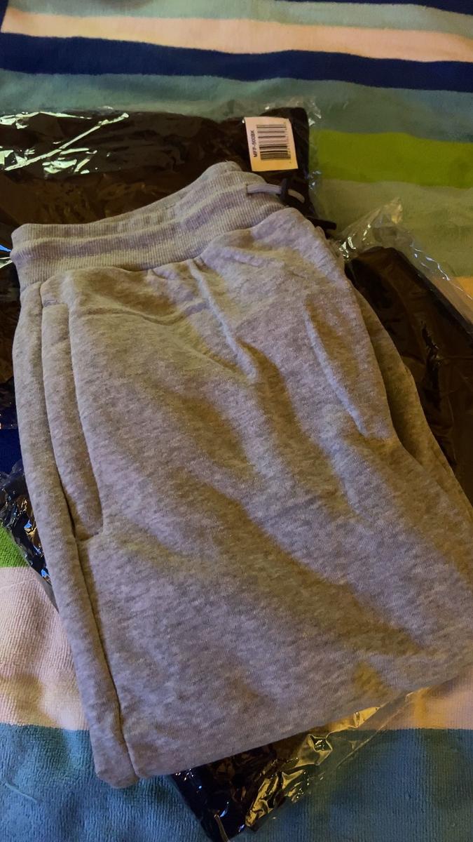 Item: Black-Navy-Heather Grey, Medium