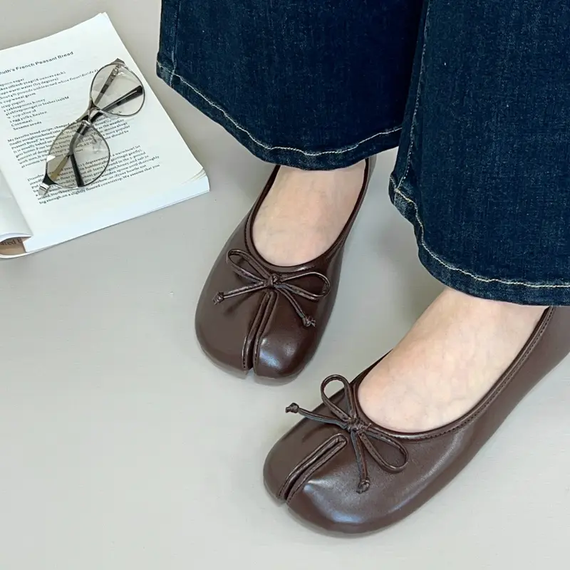 New 2026 Soft Tabi Split-Toe Shoes for Women, Bowknot Design, French Ballet Style, Comfortable Shoes, Slip-On Shoes, Low Top Flats