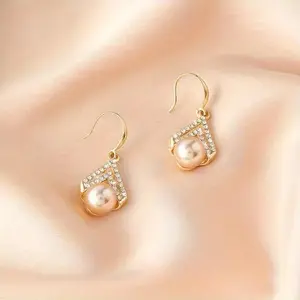 Water Drop Pearl Earrings