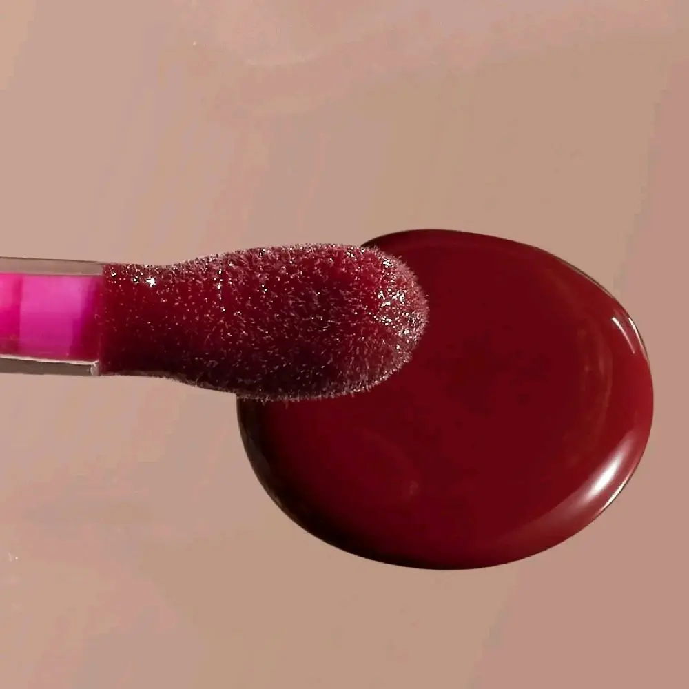 Farmasi Lip Oil Cherry Color - Instant Shine & Hydration, Lightweight Formula, Natural Plant Oils & Vitamin E, Juicy Red Hue, No Sticky Feeling, 6 ml
