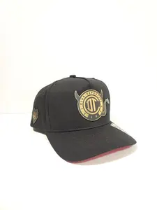 Gorra del Toluca en dorado de Novedad, Toluca en dorado Novelty Hat, Red/Black Snapback with logo Toluca en dorado, Toluca Hat