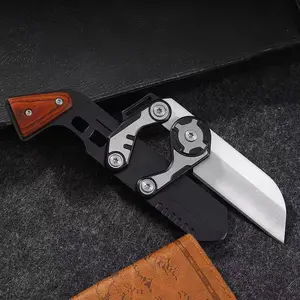 High-hardness stainless steel blade, suitable for cutting fruits and vegetables. Exquisite handle, suitable for daily use.