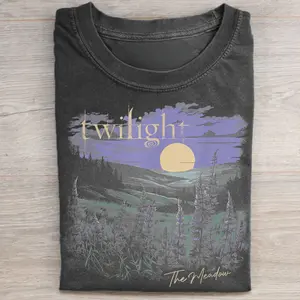 Gildan Men's Short-Sleeve Round Neck Menswear T-Shirt - Vintage The Twilight Saga The Meadow Graphic Top, Bella Swan/Edward Cullen/Jacob Black Vampire Tee, Iconic Series Gift for Film Fans
