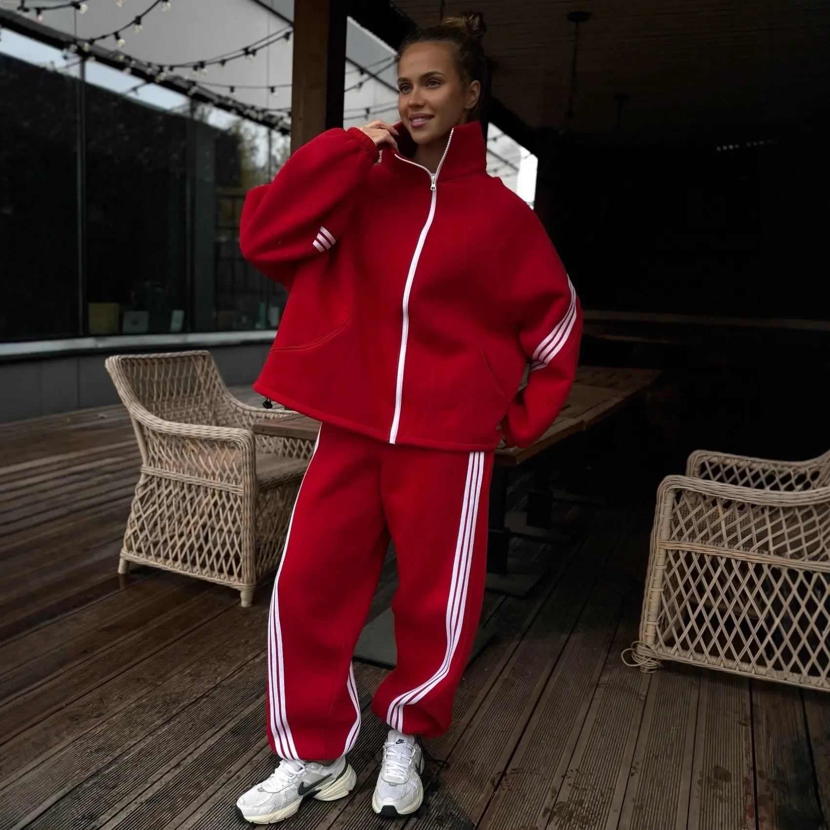 Women's Striped 2 Piece Tracksuit Set, Casual Sport Outfit with Zip-Up Jacket and Wide Leg Pants, 2 Piece Sets