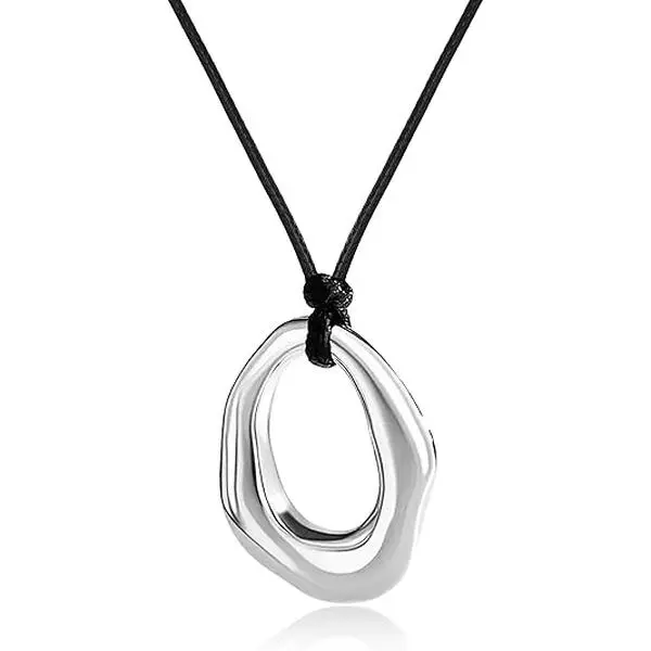 September Laurel Boho Necklace Gold Pendant Jewelry for Women Chunky Gold Necklaces Statement Big Circle Black Necklaces Western Leather Rope Necklace Trendy