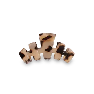 Classic Blonde Tortoise Hair Clip for Women, Fashion Accessory