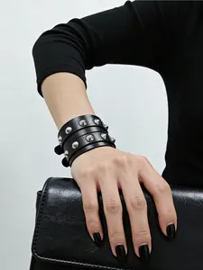 Adjustable Punk Rivet Leather Bracelet, 19-25cm Silver Color, Cool Fashion Accessory, Unique Individual Piece, Stackable Bracelets, Punk Style Bracelet