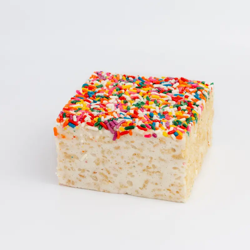 Rainbow Sprinkles Crispycake – Soft, Gooey & Pure Joy