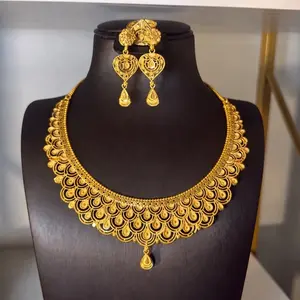 Divaslook Gold-Plated Choker Set