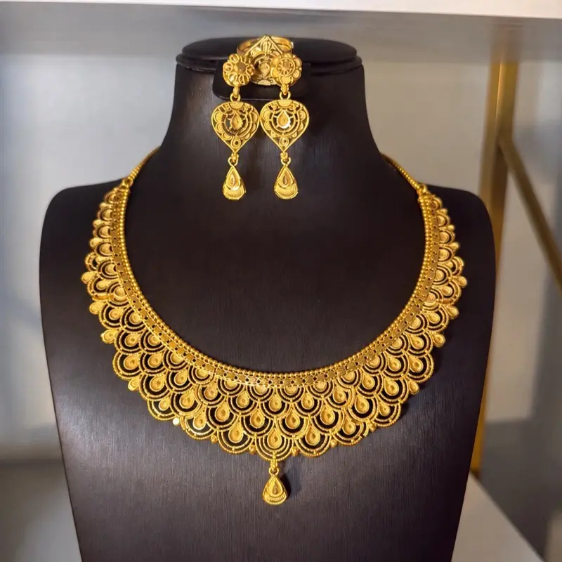 Divaslook Gold-Plated Choker Set