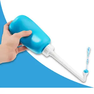 BUTT BUDDY Go Portable Handheld Bidet Bottle Sprayer (For Home, Travel, Outdoors | Retractable Nozzle & Soft-Squeeze Plastic | Carry Bag Included)