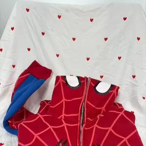Combines street fashion trends with cosplay elements. The classic color matching has extremely high fidelity. The all-over spiderweb pattern and the three-dimensional spider logo at the front are very eye-catching.