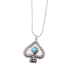 Spade Turquoise Stone Necklace - Elegant Design with Turquoise Stone, Suitable for Everyday Wear