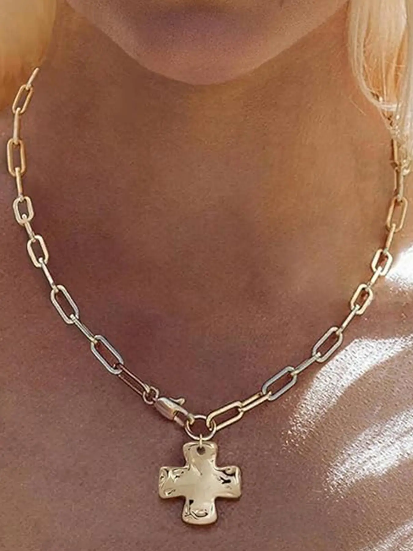 Chunky Cross Necklace for Women Trendy Gold Silver Layered Bold Cross Design Statement Cross Chain Design Pendant Charm Necklace Vintage Paperclip Herringbone Snake Choker Chain Costume Jewelry Set Gift Non Tarnish Stainless Steel Necklaces Faith Necklace
