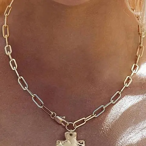 Chunky Cross Necklace for Women Trendy Gold Silver Layered Bold Cross Design Statement Cross Chain Design Pendant Charm Necklace Vintage Paperclip Herringbone Snake Choker Chain Costume Jewelry Set Gift Non Tarnish Stainless Steel Necklaces Faith Necklace