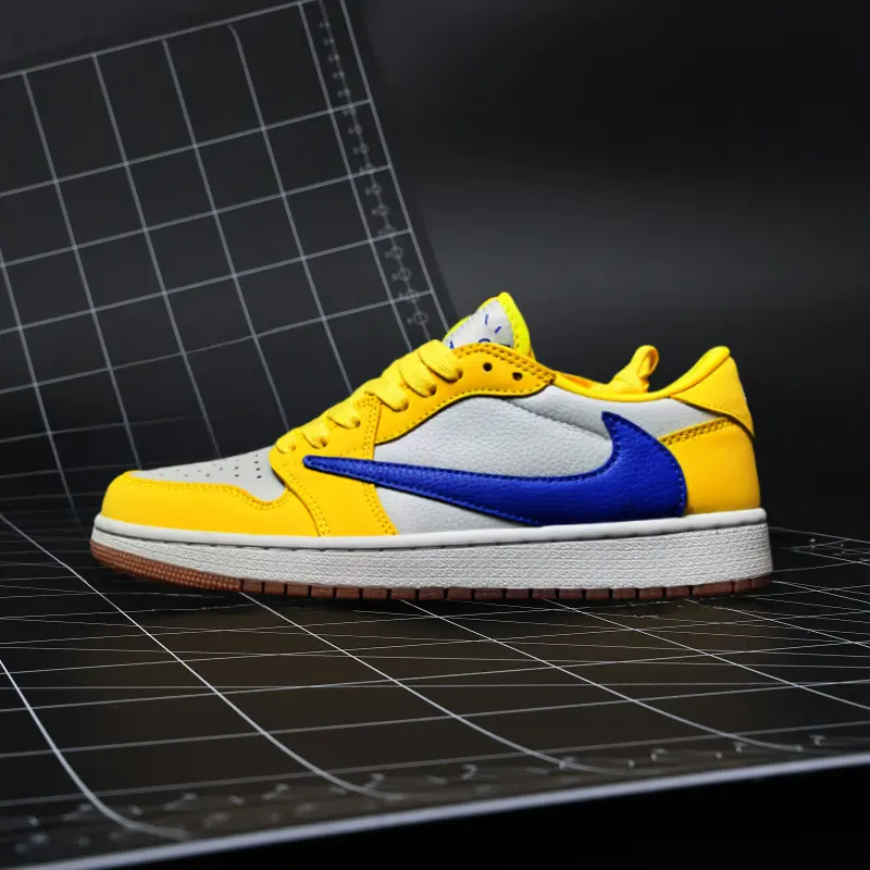 Urban low‑top trainers made of premium smooth leather, sunny yellow mixed light‑grey with standout royal‑blue accent details, low‑top silhouette, brings lightweight cushioned comfort for diverse daily occasions.