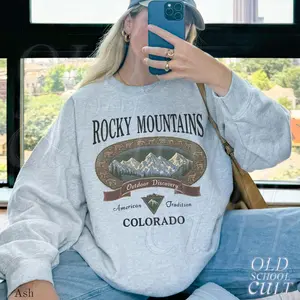 Retro Rocky Mountains Sweatshirt, Vintage 90s Colorado Graphic Crewneck, Mountain Pullover Gift, Nostalgia Hiking Old School Gift