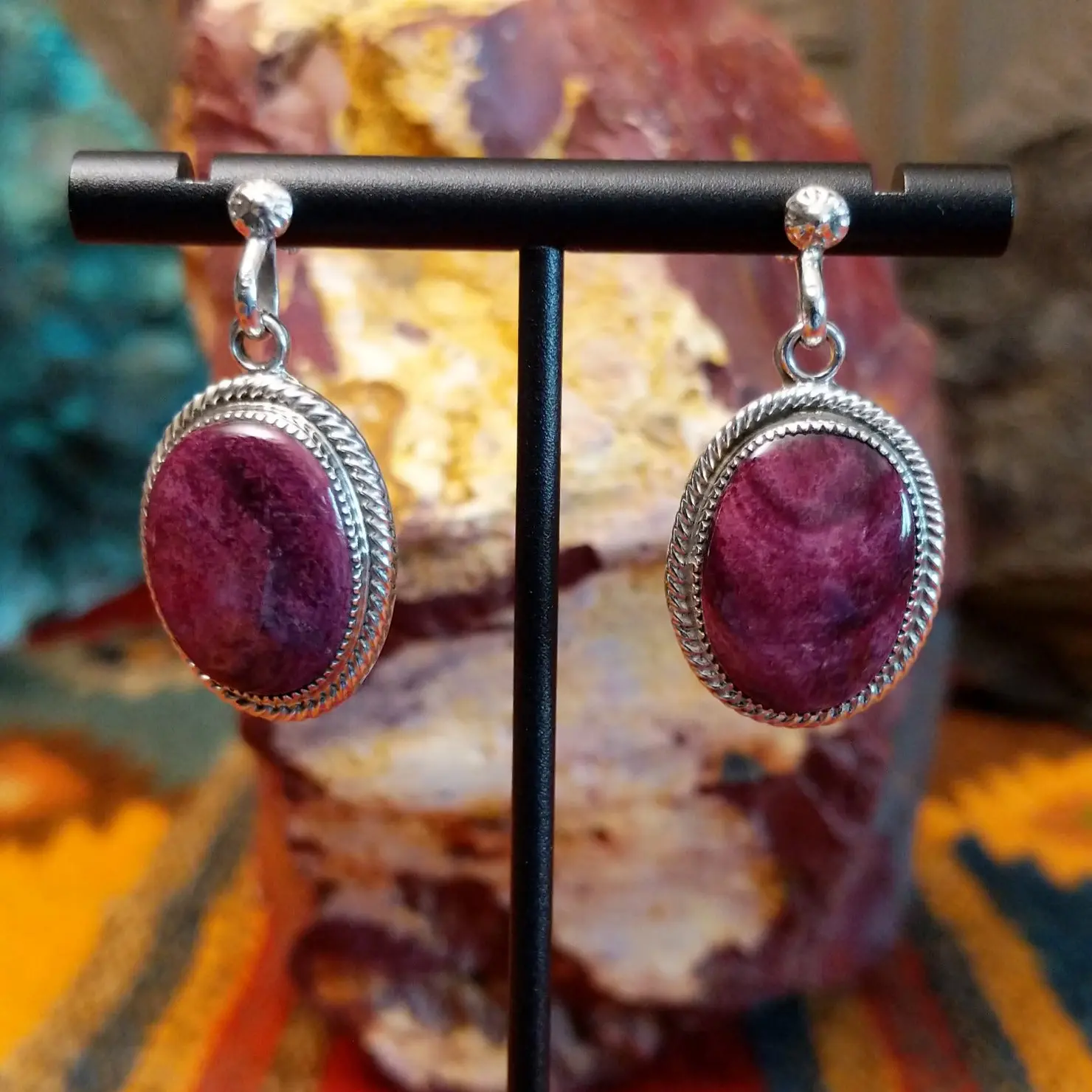 Navajo Made Hanging Oval Purple Spiny Oyster Shell Earrings GJ-ERN-0126