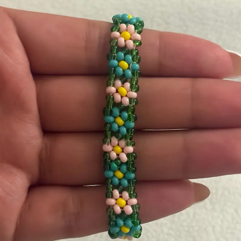 Blooming Bead Bracelet - Colorful Floral Accessory