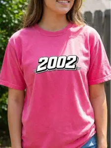 2002 Graphic T-Shirt Retro Streetwear Tee | Born in 2002 Shirt 24th Birthday Gift Minimalist Vintage Style Unisex Gen Z Outfit