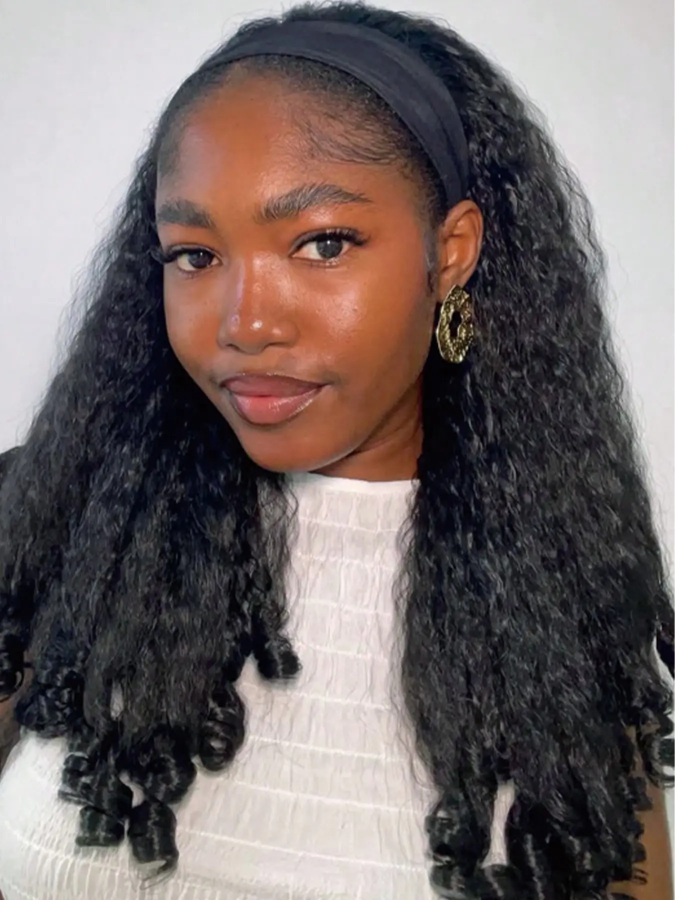 Headband Kinky Curly Wigs for Women, Bouncy Fluffy Gorgeous Wig, Synthetic Glueless Wig for Daily & Party Use, Wear and Go Perfect for Beginners Daily Wear &Party Use, Synthetic Hair Wig, Glueless Ready to Wear Wig.(20inch）
