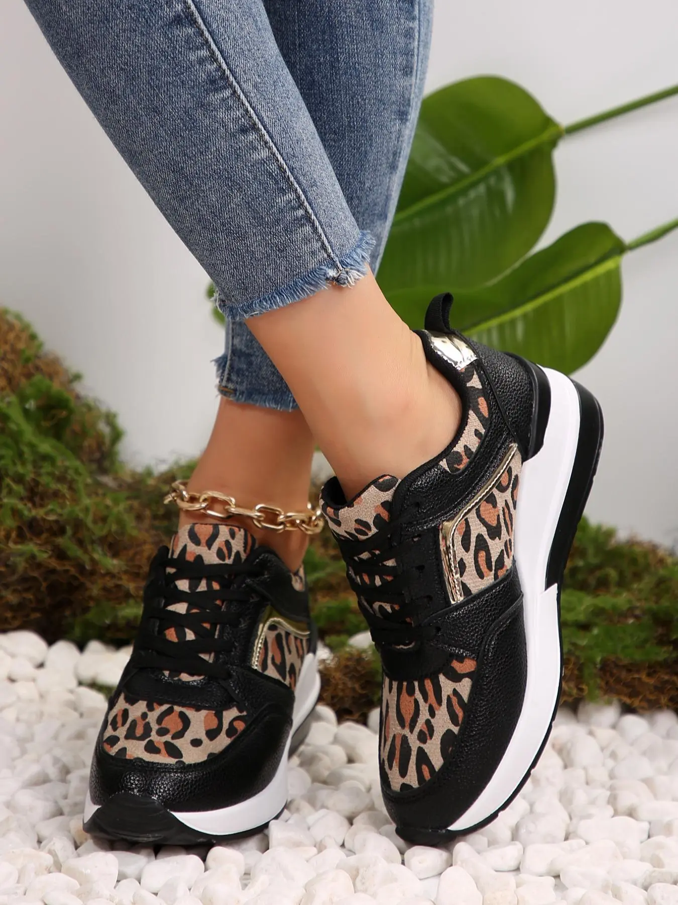 Fashion Leopard Pattern Lace Up Low Top Wedge Sneakers, Casual Comfortable Walking Shoes Wedge Sneakers for Daily Wear, Female All-match Round Toe Shoes for Women, Leopard Print Sneakers