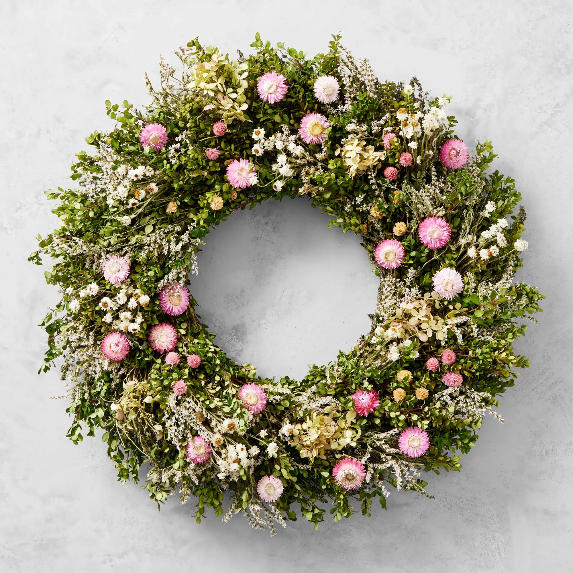 Famille Rose Live Wreath 18"