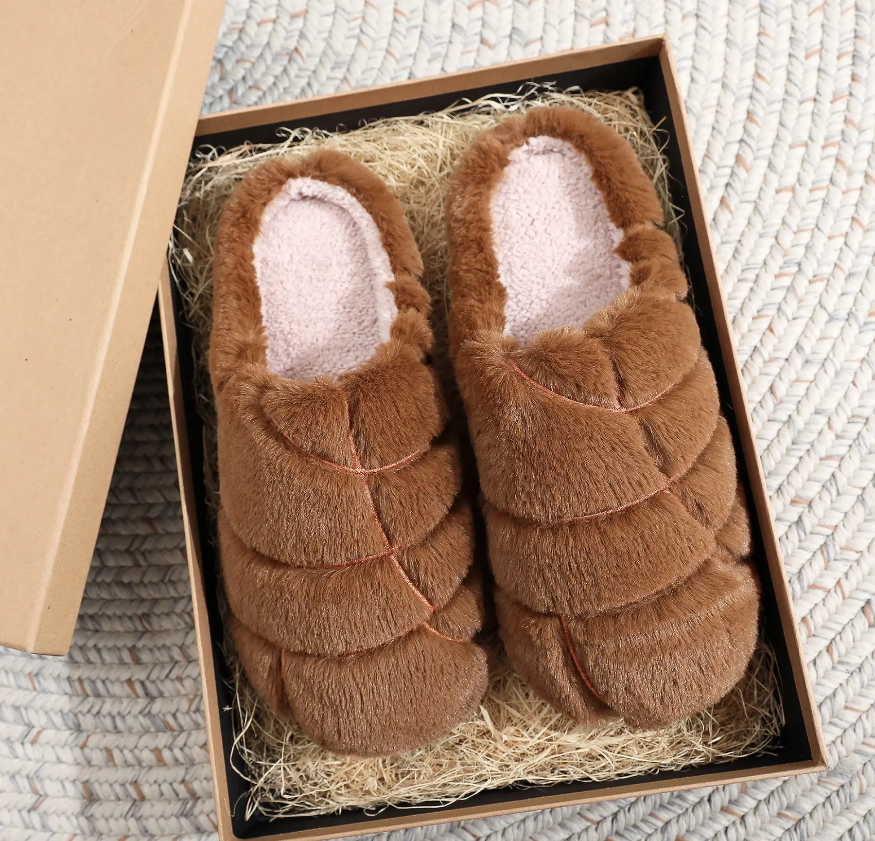 Women's Plush Memory Foam House Slippers, Soft Closed Toe Slip-On House Shoes with Warm Faux Fur Lining for Indoor & Outdoor, Pink