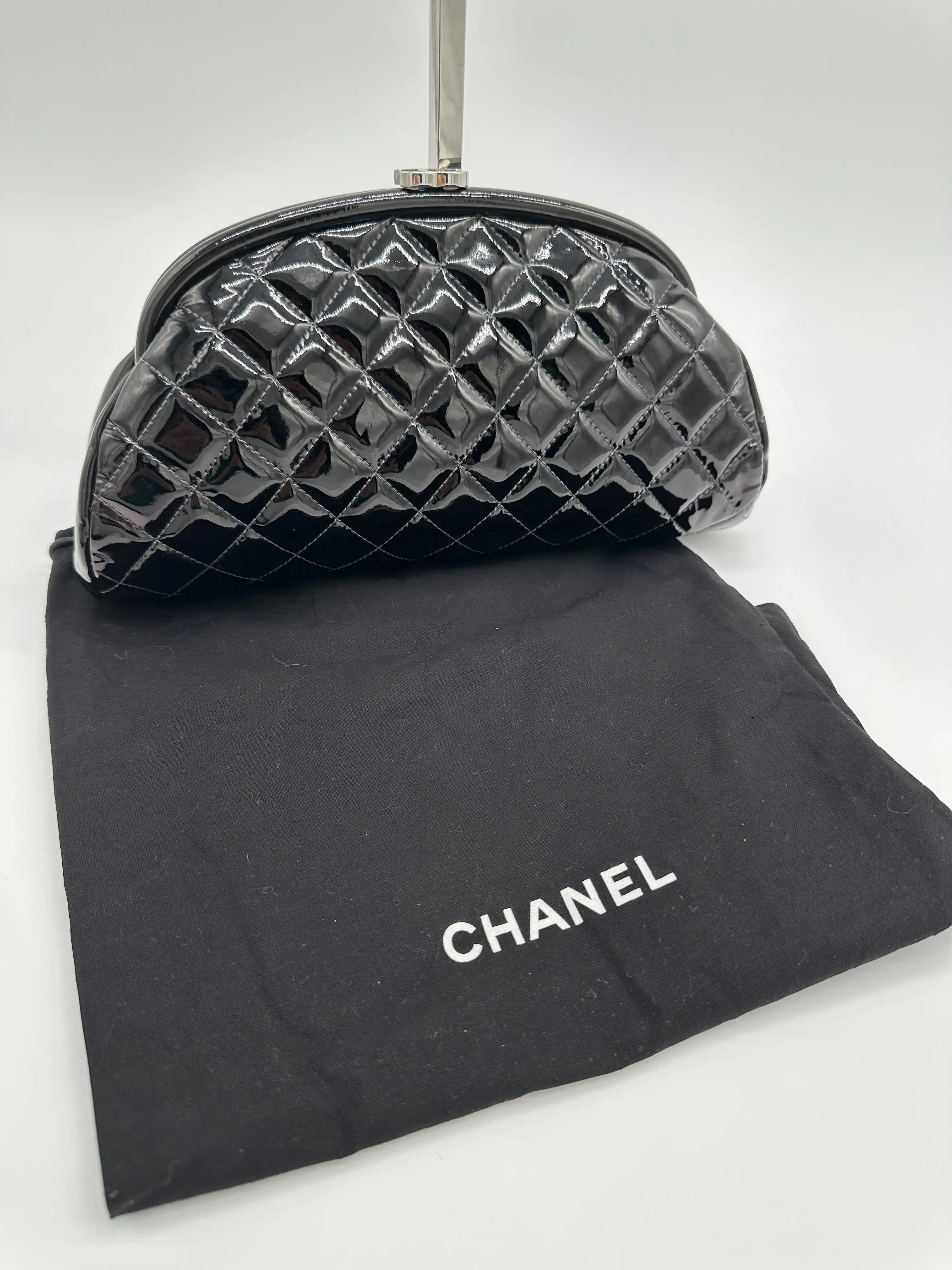 Pre-owned CHANEL Patent Leather Clutches & Wristlets Black Timeless Clutch with Silver Toned CC Hardware