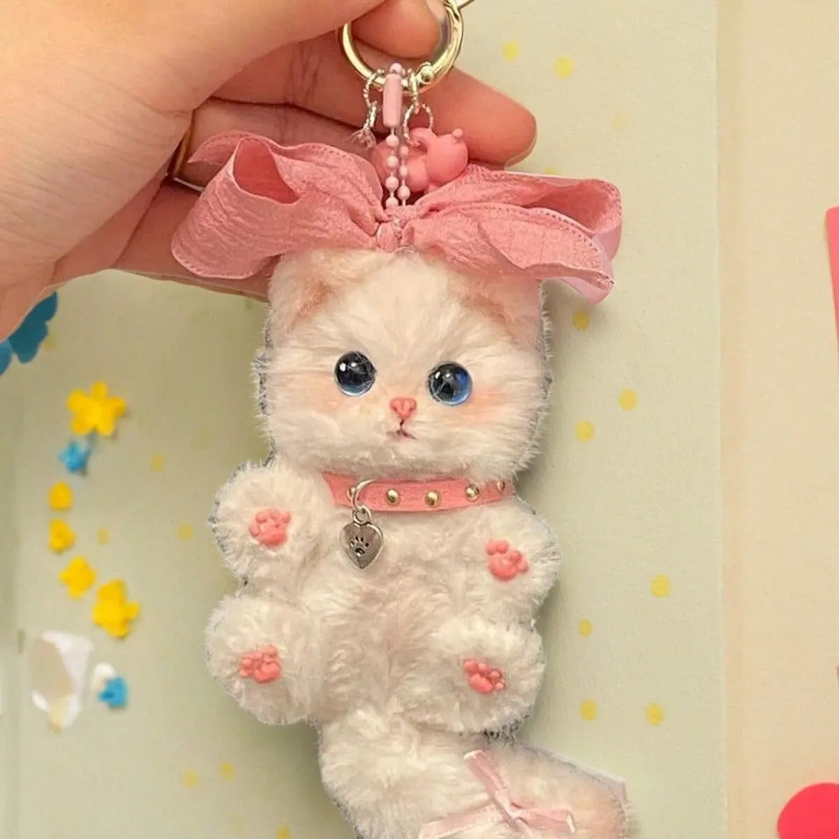 White Cat Keychain with Pink Bow, Heart Charm - Fashion Costume Jewelry Accessory, Ideal Gift Item