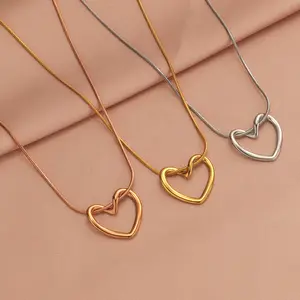 Hollow love necklace with adjustable length clavicle necklace for women jewelry
