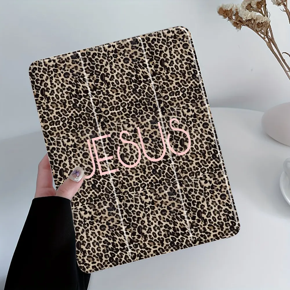 This pink leopard print case features an adjustable stand and pen slot, and is a foldable, non-slip TPU protective case suitable for Samsung, iPad mini, iPad Air, iPad Pro/iPad 10th and 11th generation iPads.