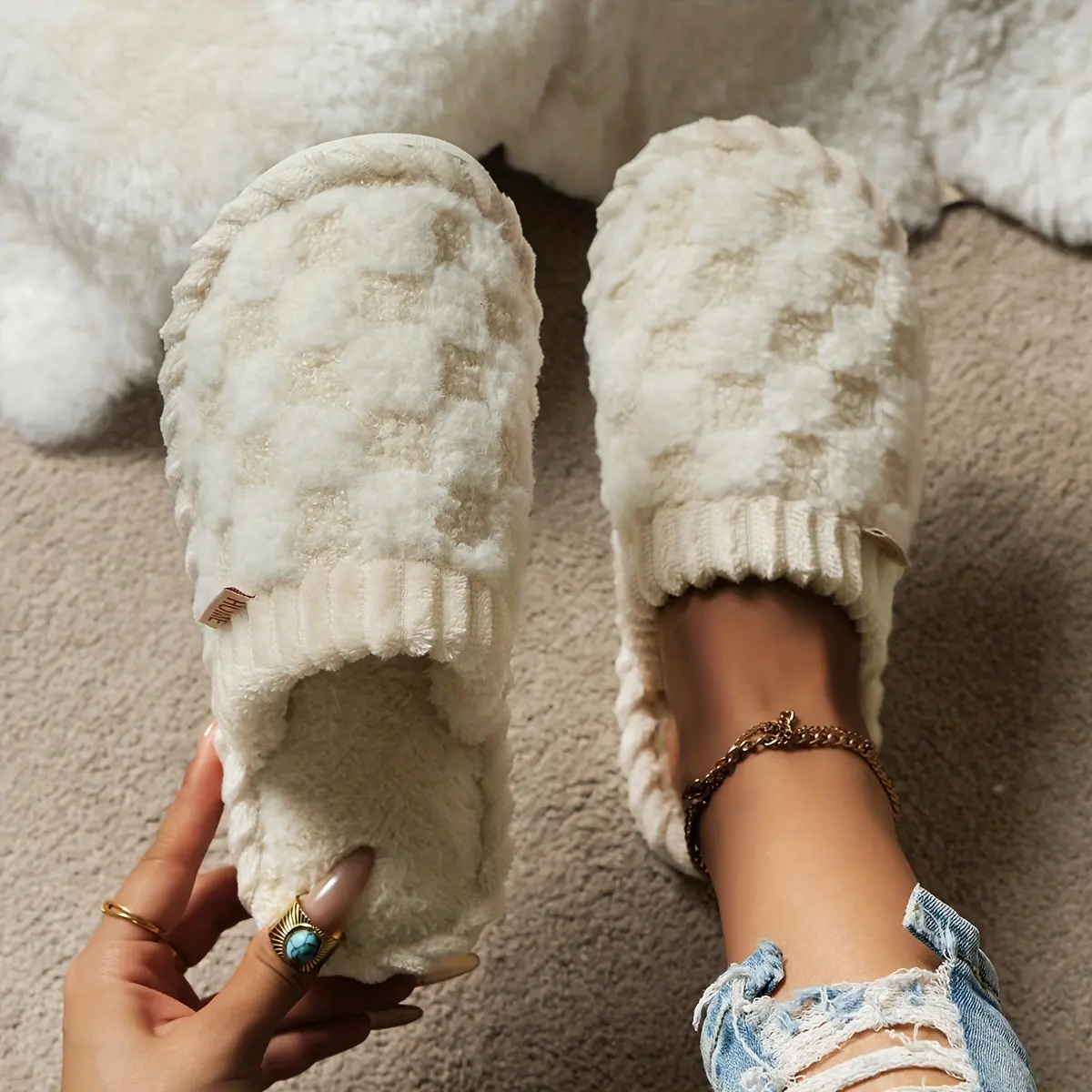 Women's Plush Checkered Bootie Slippers - Ultra Soft, Warm, Anti-Slip Soles - Safe Home Comfort Winter House Shoes for Women - Beige Slide Footwear