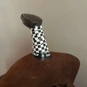 Limited Checkered Saddle Grip 3 pack