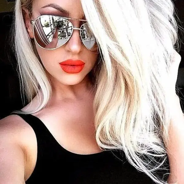 Women's Rose Gold Oversized Mirrored Lens Sunglasses - Gold Metal Mod Frames, Blush Pink Lenses, Aviatorglasses, Trendy Shades, Stylish Fashion Eyewear Accessory