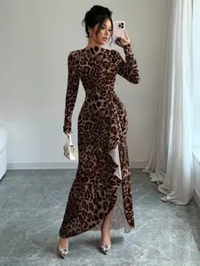 Elegant Leopard Print Dress, Long Sleeve Round Neck, Slim Fit Front Pleated Design, Casual Commuter Fashion, High-End Romantic Holiday Style, Chic