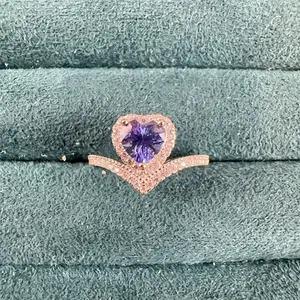 <PingEast jewelry > TAZ401--Elegant 925 Sterling Silver Ring Featuring a 6mm Heart-Shaped Natural 5A-Grade Tanzanite, Inspired by Chaumet Paris Design